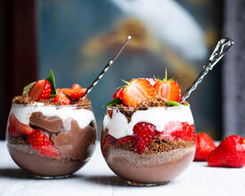 21 schöne Dessert Cup Ideen, um Ihre Gäste zu begeistern