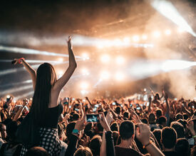 Festivals in der Kritik: DJ-Boykotte und Empörung nach KKR-Übernahme